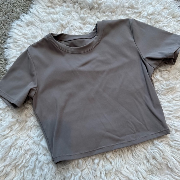 AOXJOX crop work out top shirt size small tan brown driftwood - Picture 2 of 4